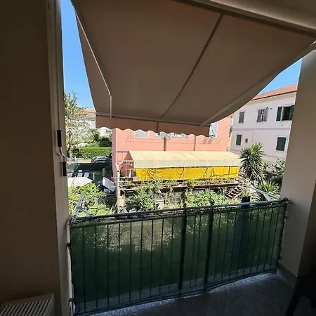 Casa Viandante 2 Apartment La Spezia